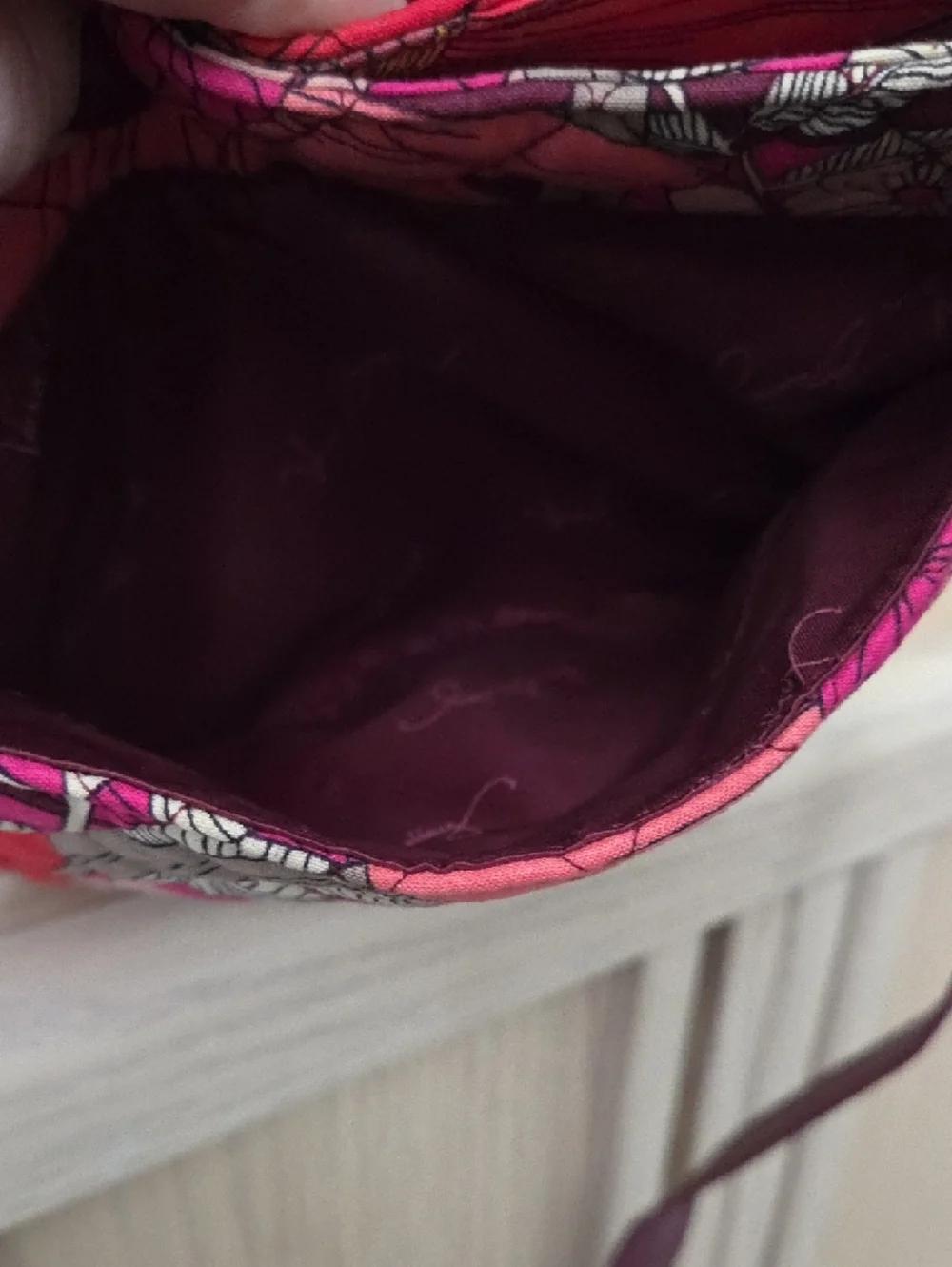Vera Bradley Floral Quilted Crossbody Saddle Bag in Pink & Red w Mauve Trim - Picture 6 of 11